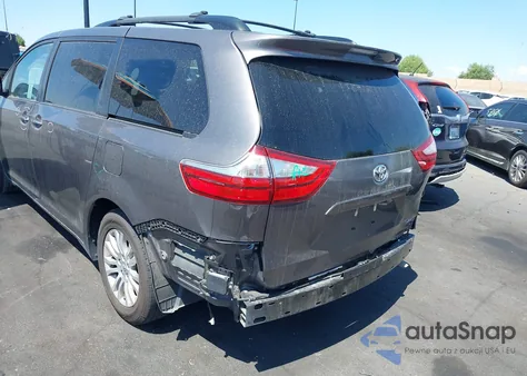 2017 Toyota Sienna Xle 8 Passenger z USA, uszkodzony, nr VIN 5TDYZ3DC8HS768526